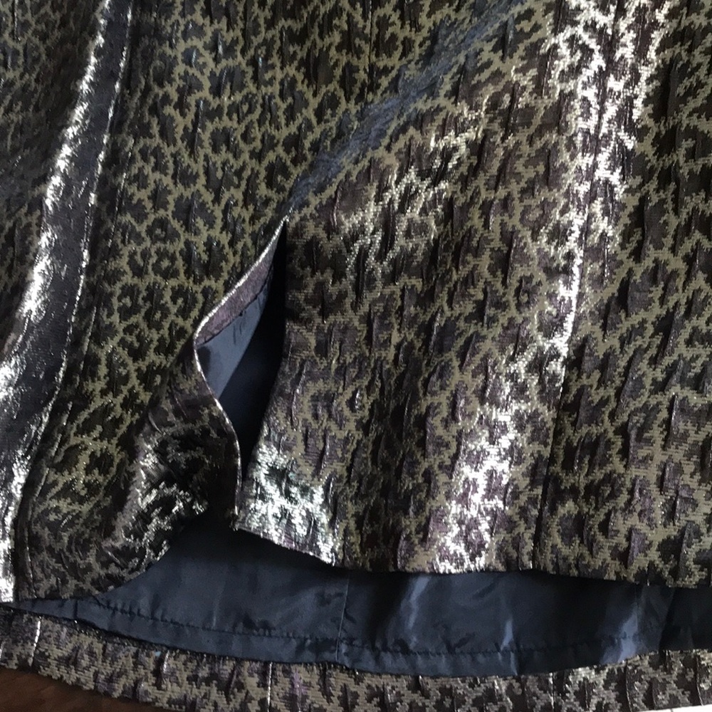 Dress - Picture 4 of 4